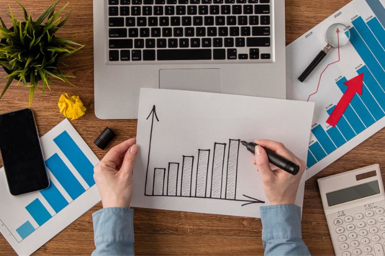 How to Optimize and Scale an Online Business After Buying It